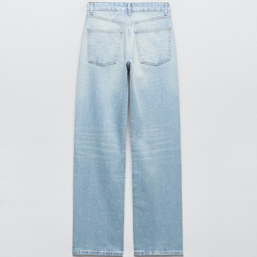 Size 6 | Zara | Light Wash Pearl Jeans - Picture 7 of 11